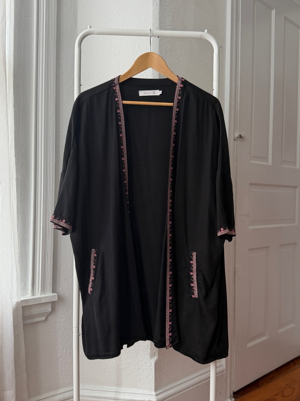 2010s Billy T kimono black w embroidered border & pockets 100% lyocell